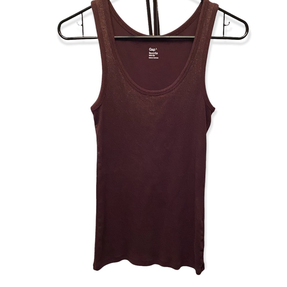 Gap Large tank top